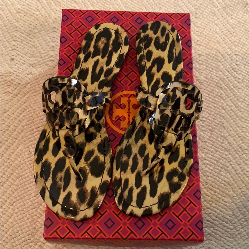 BRAND NEW Tory Burch Round Miller Leopard 8.5